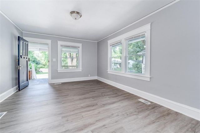 339 S Missouri Street, Liberty, MO 64068