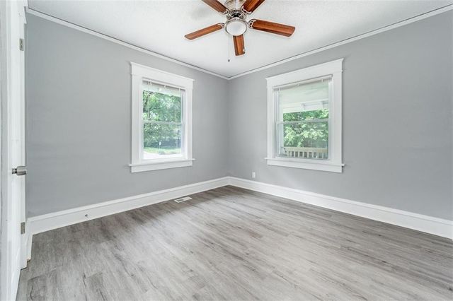 339 S Missouri Street, Liberty, MO 64068