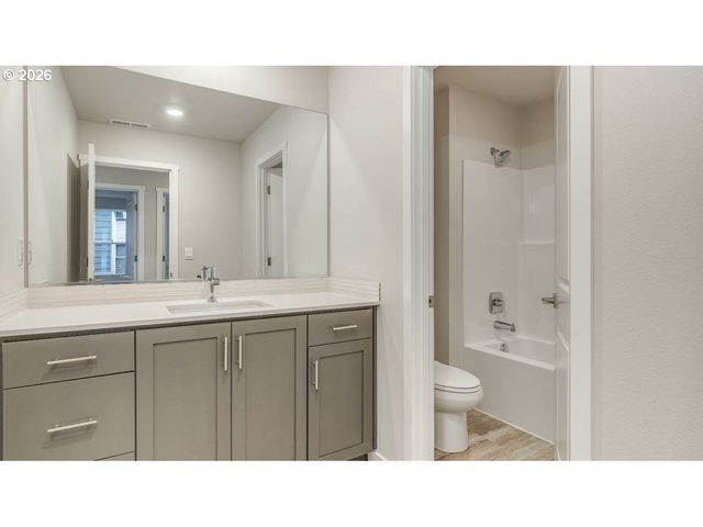 9445 Se Crystal Rose St, Happy Valley, OR 97086