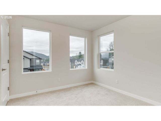 9445 Se Crystal Rose St, Happy Valley, OR 97086