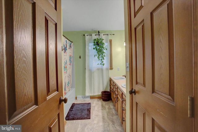 64 DILLER DRIVE, Shippensburg, PA 17257