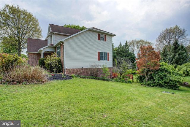 64 DILLER DRIVE, Shippensburg, PA 17257