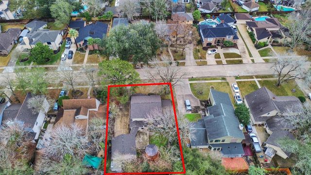 1707 W Hedgecroft Drive, El Lago, TX 77586