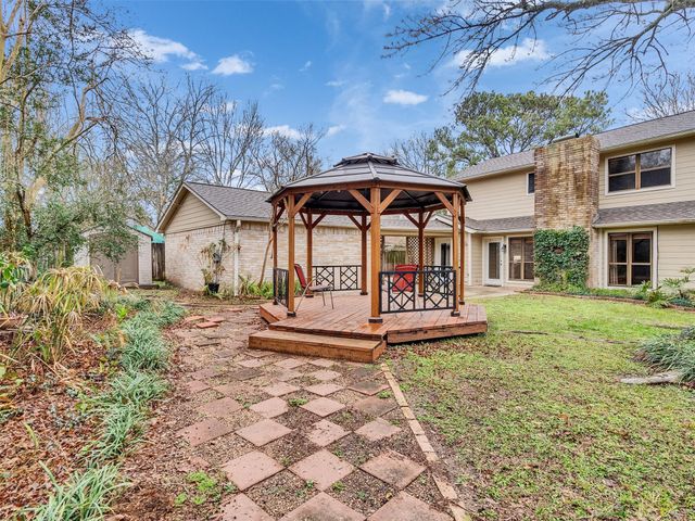 1707 W Hedgecroft Drive, El Lago, TX 77586