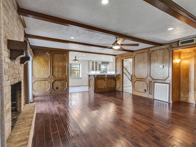 1707 W Hedgecroft Drive, El Lago, TX 77586