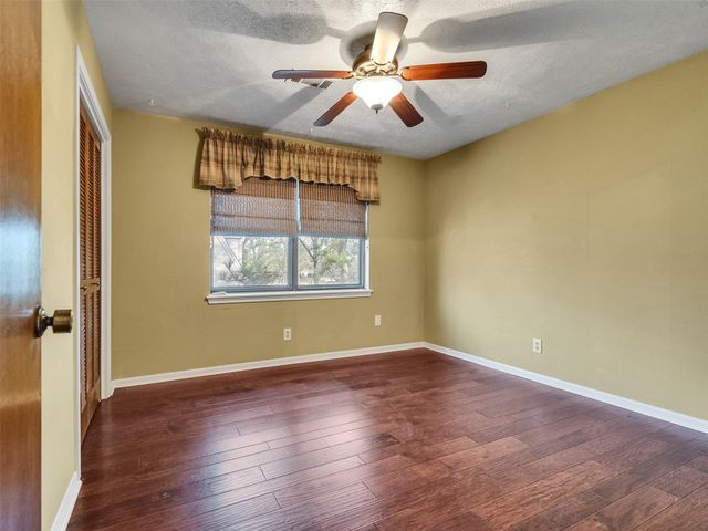 1707 W Hedgecroft Drive, El Lago, TX 77586