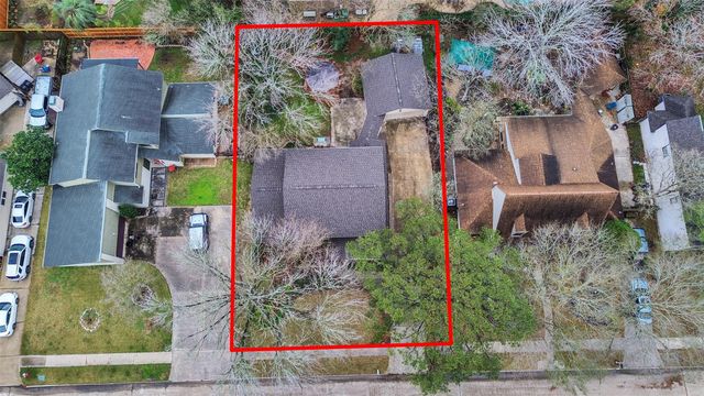 1707 W Hedgecroft Drive, El Lago, TX 77586