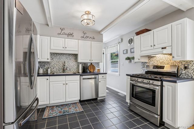 11 Claire Ann Drive, Warwick, NY 10990