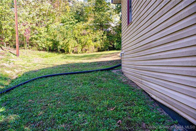 301 Amburgey Drive, New Albany, IN 47150