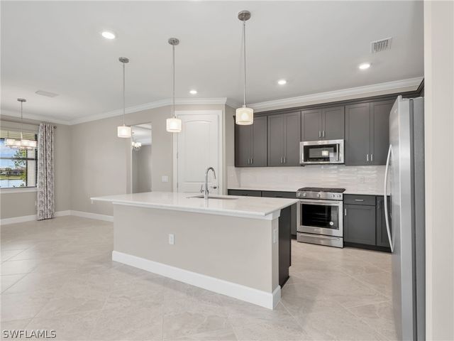 20300 Napa LOOP, Estero, FL 33928