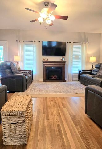 149 Palisades Pointe Drive, Lancaster, KY 40444