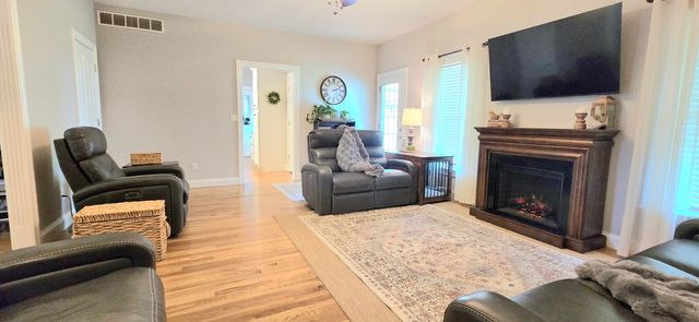 149 Palisades Pointe Drive, Lancaster, KY 40444