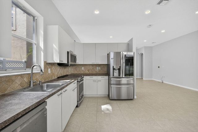 1475 Running Oak Lane, Royal Palm Beach, FL 33411