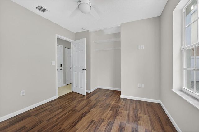 1475 Running Oak Lane, Royal Palm Beach, FL 33411