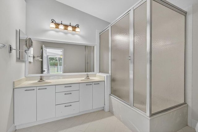 1475 Running Oak Lane, Royal Palm Beach, FL 33411