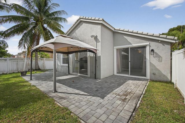 1475 Running Oak Lane, Royal Palm Beach, FL 33411