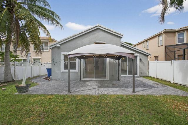 1475 Running Oak Lane, Royal Palm Beach, FL 33411