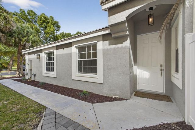 1475 Running Oak Lane, Royal Palm Beach, FL 33411