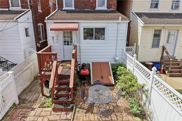 1943 Fairview Avenue, Wilson Boro, PA 18042