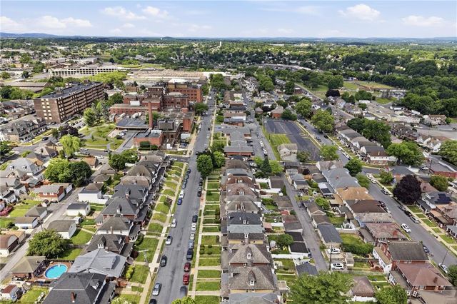 1943 Fairview Avenue, Wilson Boro, PA 18042