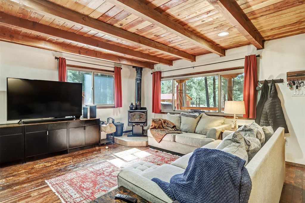 Image 10 of property listing at 328 Blue Spruce Drive, Jemez Springs, NM 87025