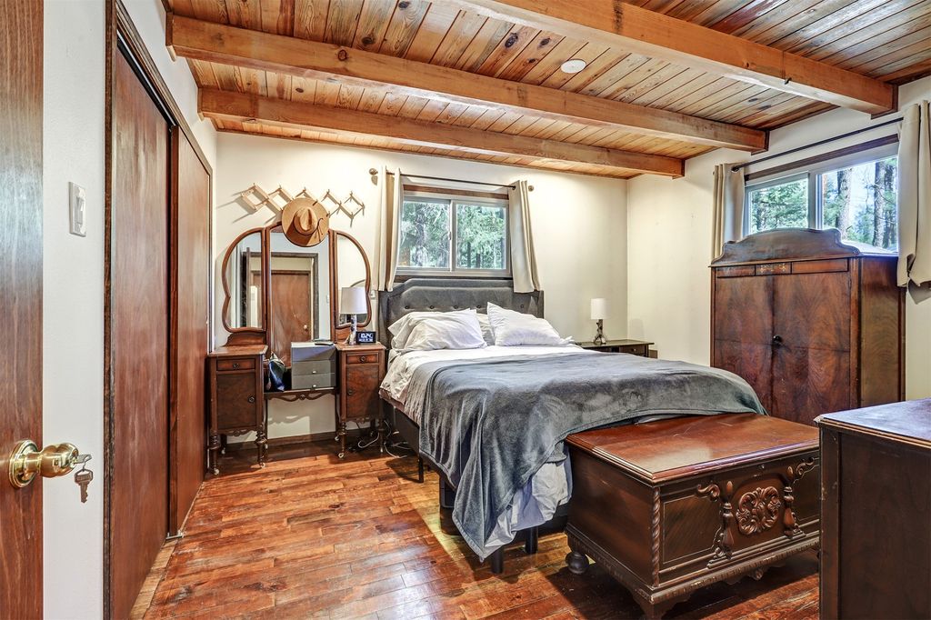 Image 16 of property listing at 328 Blue Spruce Drive, Jemez Springs, NM 87025