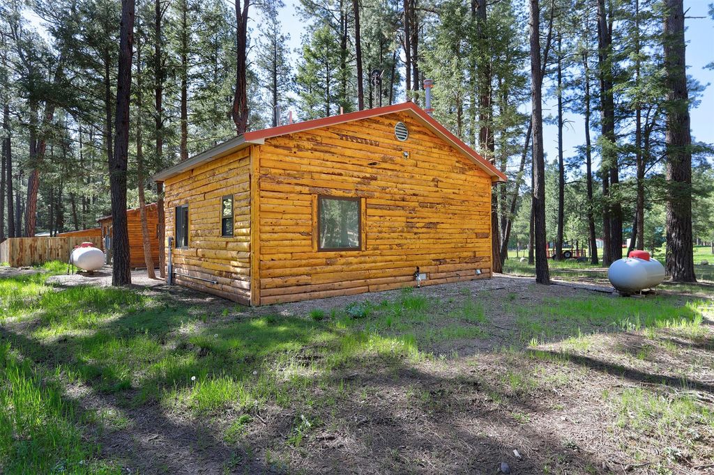 Image 5 of property listing at 328 Blue Spruce Drive, Jemez Springs, NM 87025