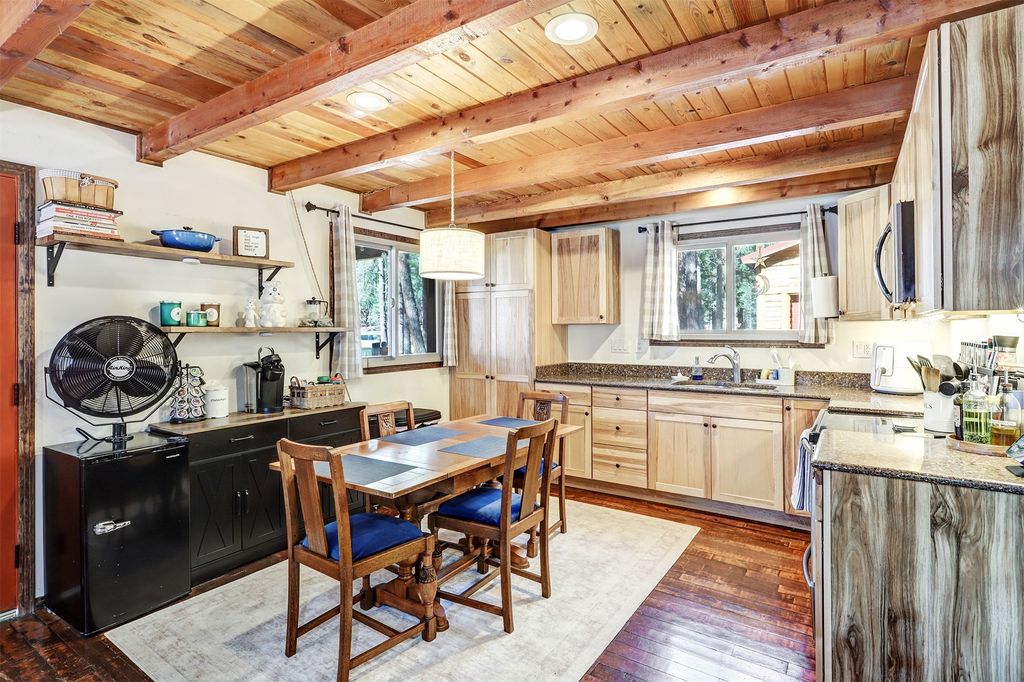 Image 9 of property listing at 328 Blue Spruce Drive, Jemez Springs, NM 87025