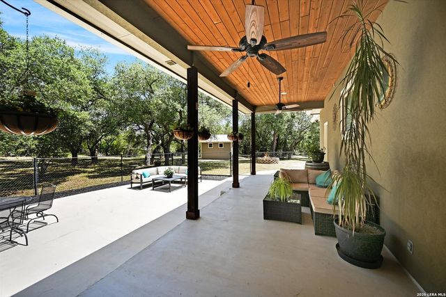281 Kellog, Fischer, TX 78623