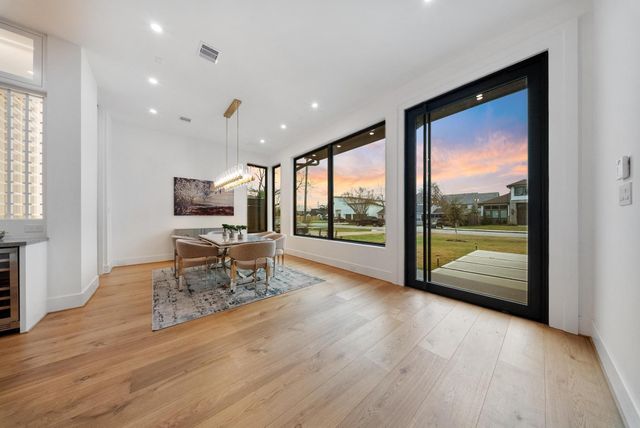 6510 Sivley Street, Houston, TX 77055