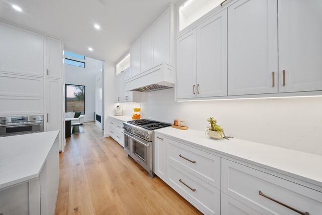 6510 Sivley Street, Houston, TX 77055