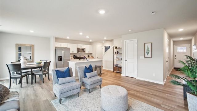 9435 Lovegrass Drive SW, Cedar Rapids, IA 52404