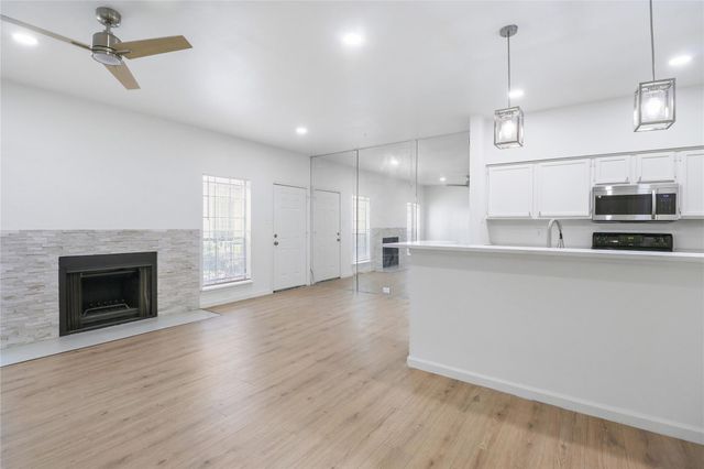 7318 Regency Square Court 7318, Houston, TX 77036
