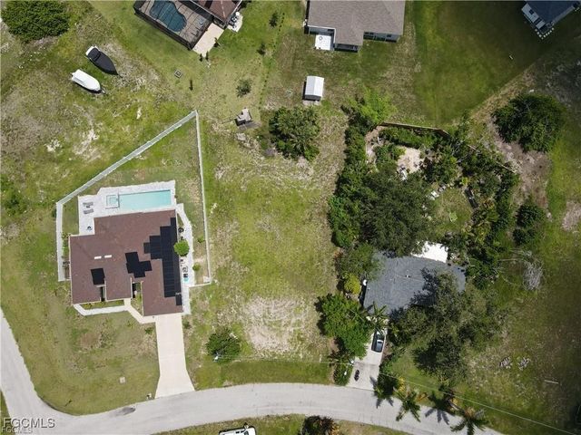 105 SW 17th PL, Cape Coral, FL 33991