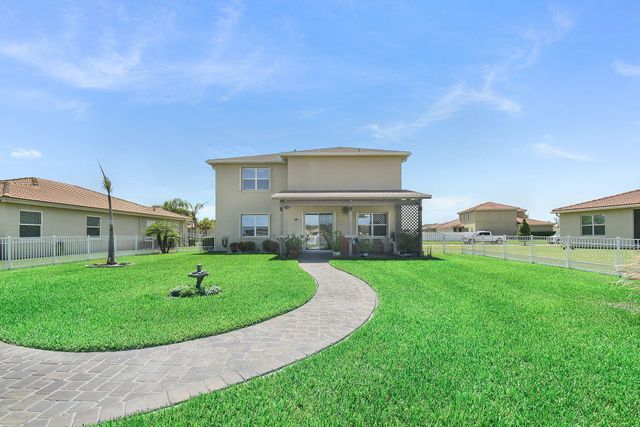 840 Gairloch Lane, Fort Pierce, FL 34947