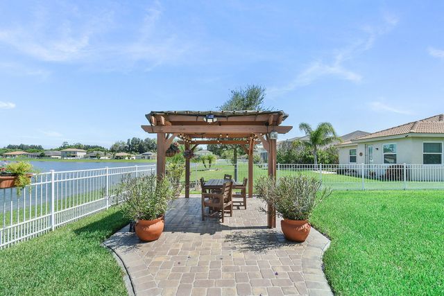 840 Gairloch Lane, Fort Pierce, FL 34947