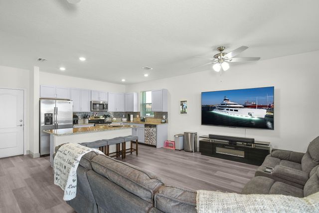840 Gairloch Lane, Fort Pierce, FL 34947