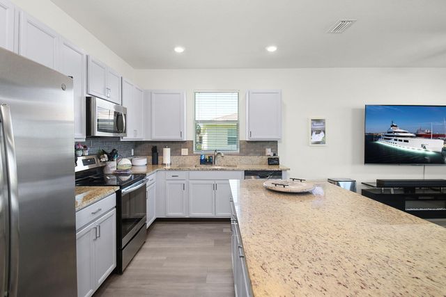840 Gairloch Lane, Fort Pierce, FL 34947