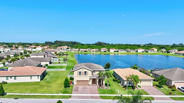 840 Gairloch Lane, Fort Pierce, FL 34947