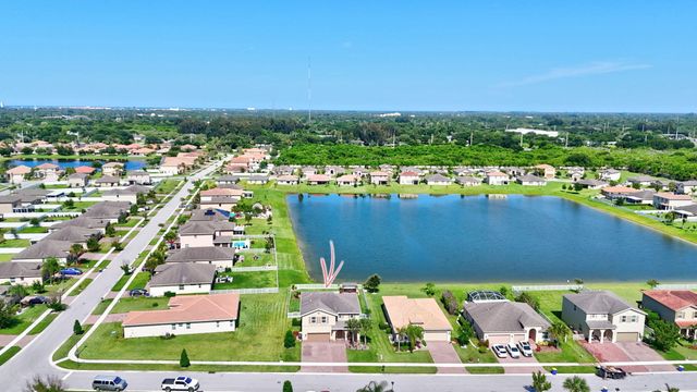 840 Gairloch Lane, Fort Pierce, FL 34947