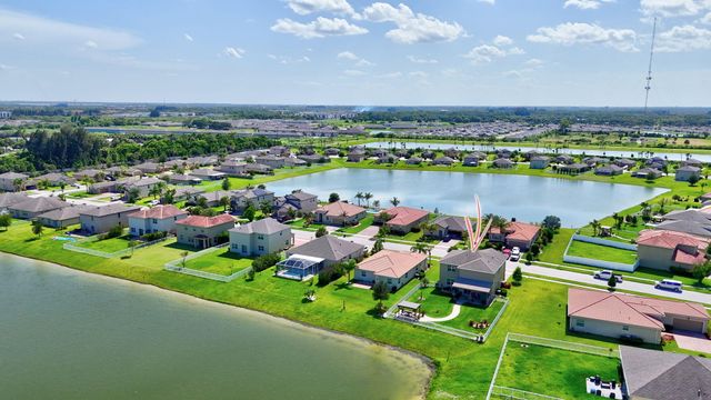 840 Gairloch Lane, Fort Pierce, FL 34947