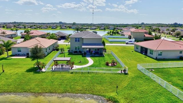 840 Gairloch Lane, Fort Pierce, FL 34947