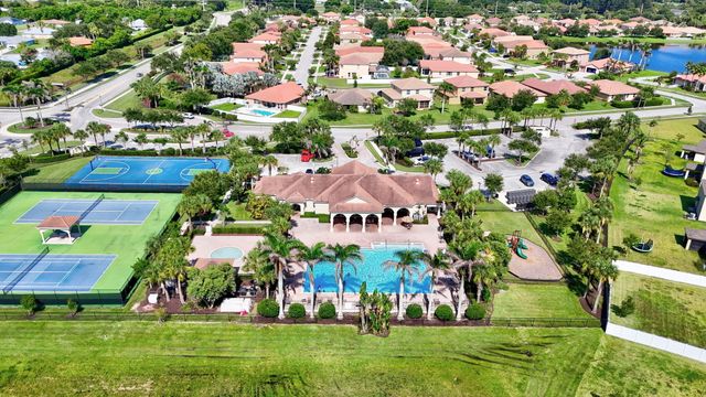 840 Gairloch Lane, Fort Pierce, FL 34947