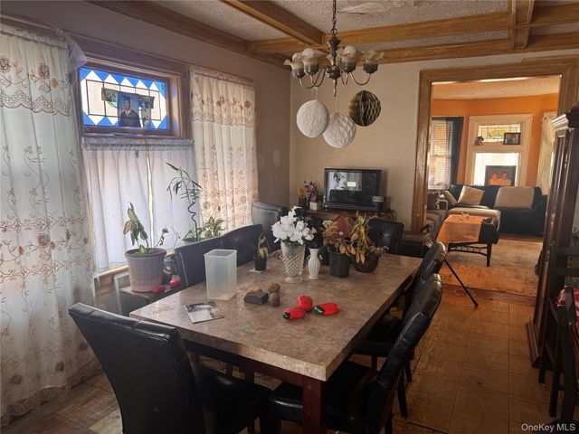 104-17 189th Street, Saint Albans, NY 11412