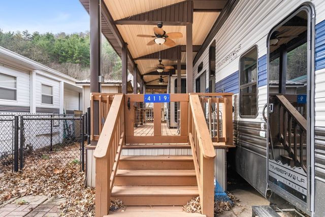 4119 Riverbank Run, Hiawassee, GA 30546