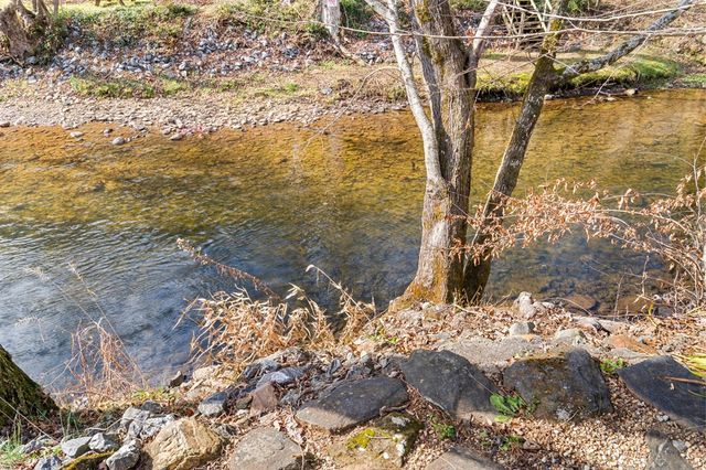 4119 Riverbank Run, Hiawassee, GA 30546