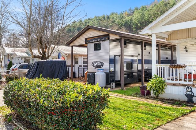 4119 Riverbank Run, Hiawassee, GA 30546