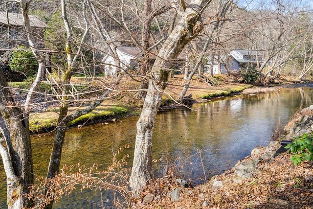 4119 Riverbank Run, Hiawassee, GA 30546