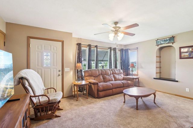 6889 and 6897 North Towne Road, Deforest, WI 53532