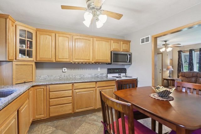 6889 and 6897 North Towne Road, Deforest, WI 53532